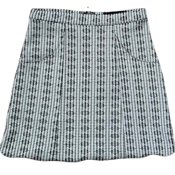 EUC | MINKPINK | Houndstooth Black And White Preppy Mini Skirt | Size Small - Picture 1 of 5
